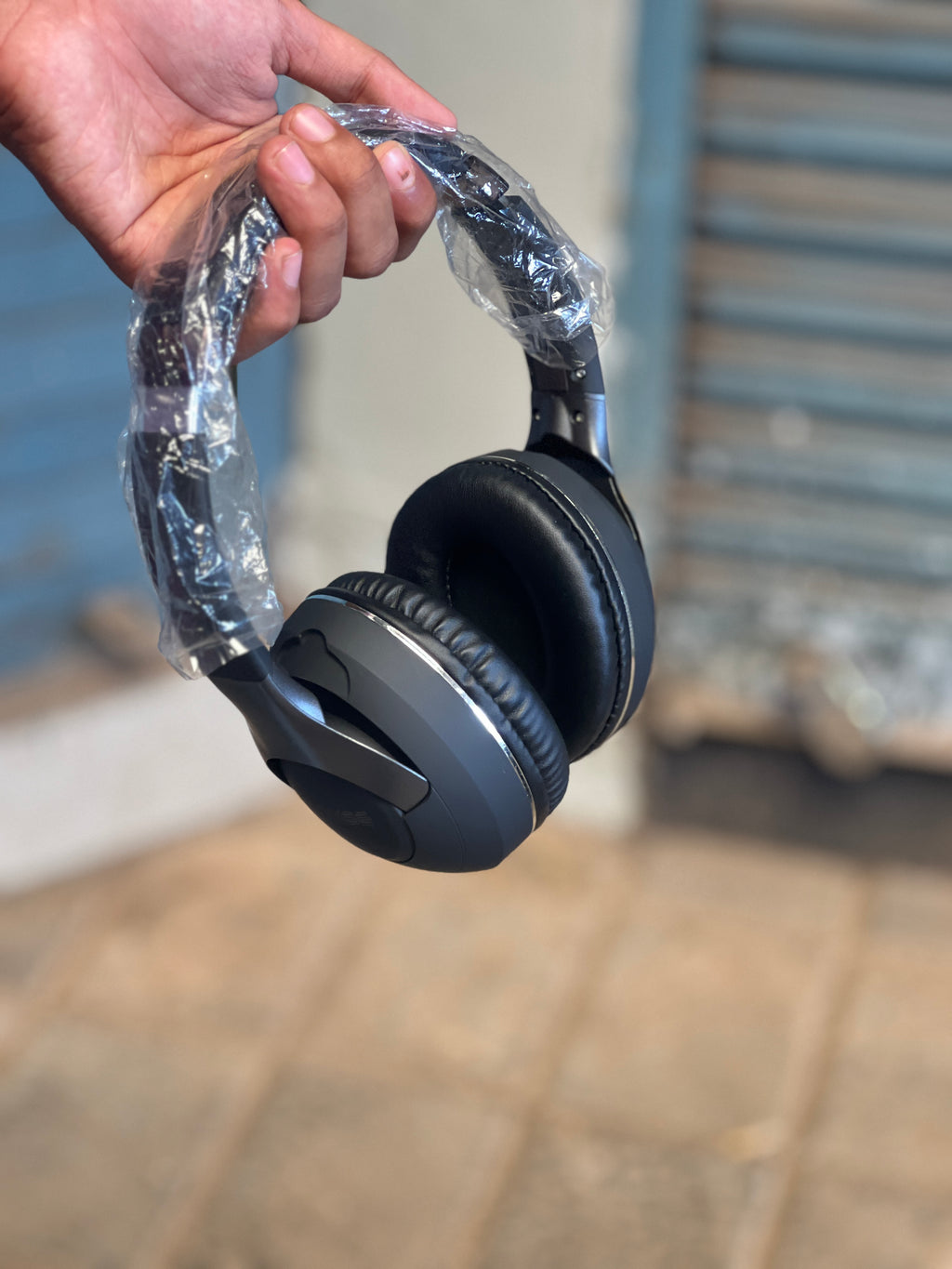 Noise Wireless Bluetooth Over-Ear Headphones – Deep Bass Edition