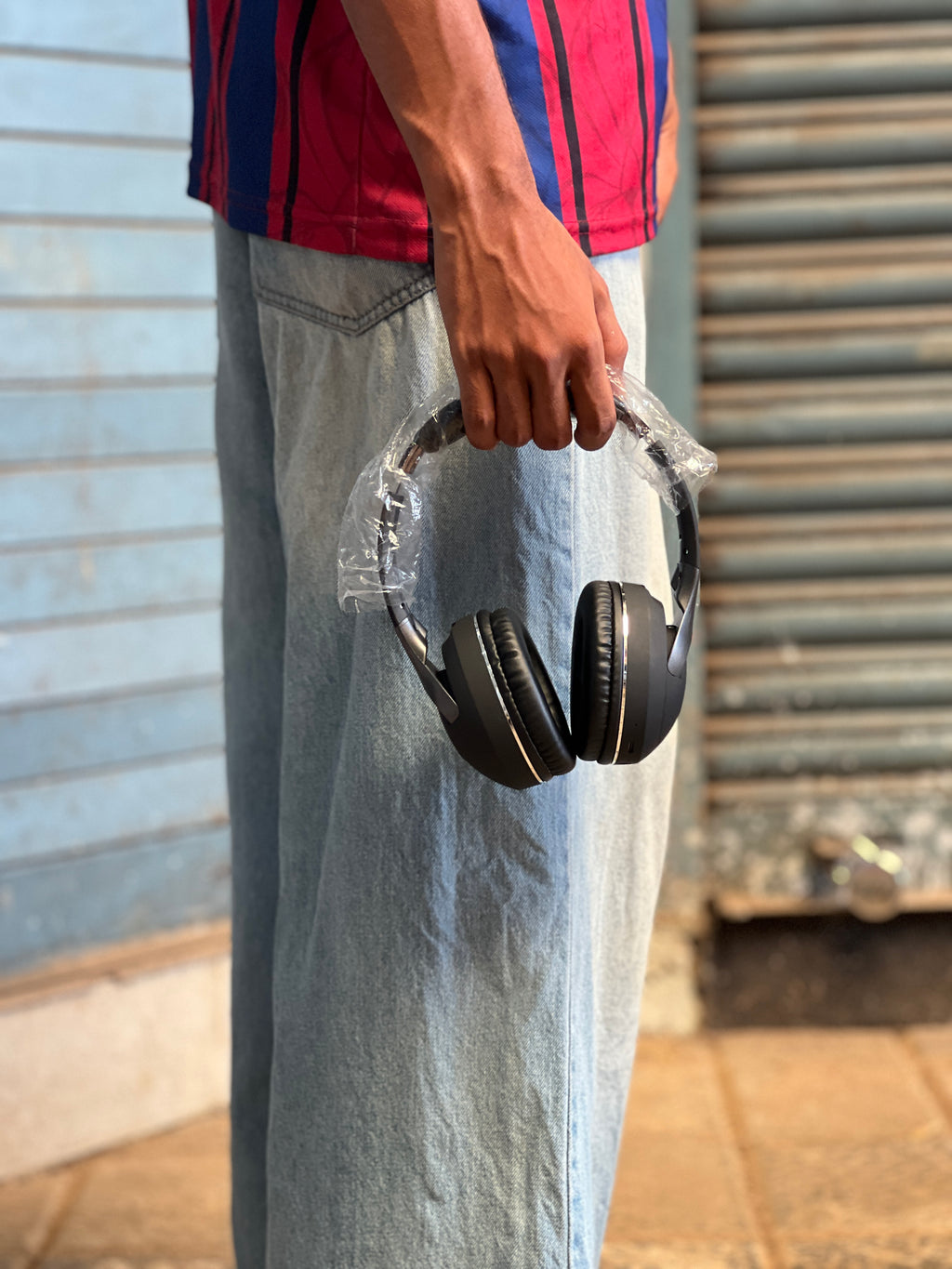 Noise Wireless Bluetooth Over-Ear Headphones – Deep Bass Edition